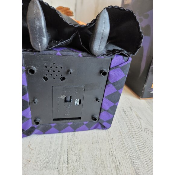 Gemmy AS IS animated witch petting cat Halloween prop decor - Picture 10 of 11